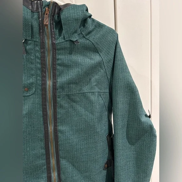 Volcom ’Cache Jacket’ - Picture 2 of 10